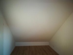 Dachschraege ohne Fenster