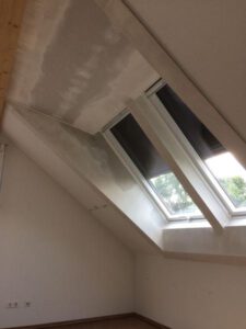 Dachfenster mit Jalousie